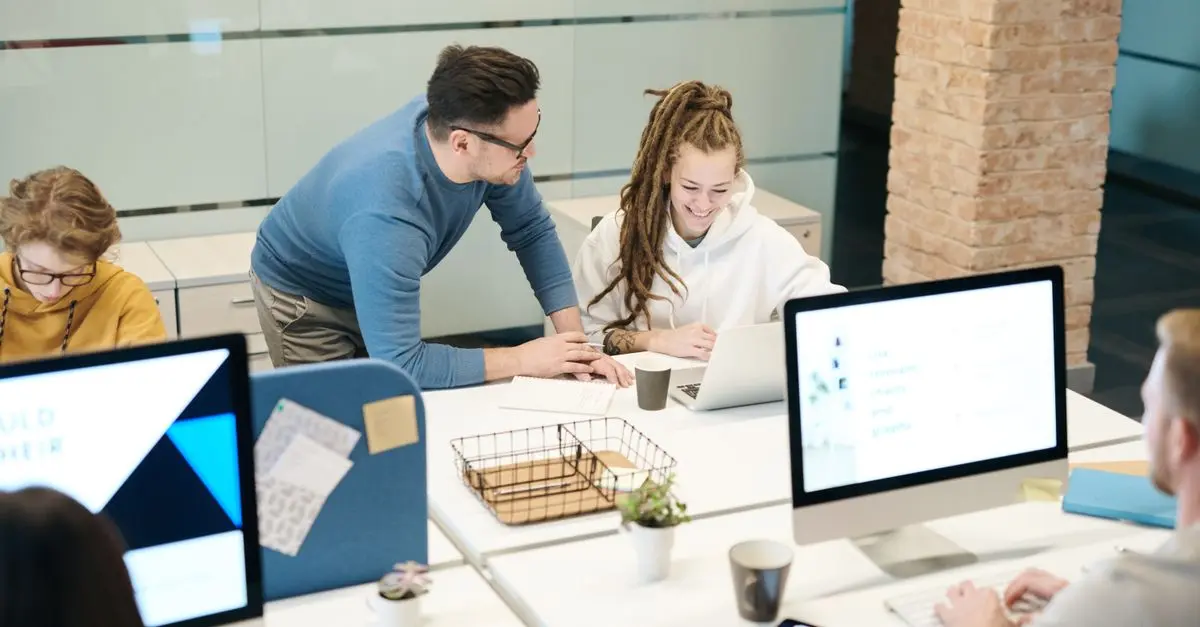 Cómo facilitar la adopción de software fácil de usar en tu equipo