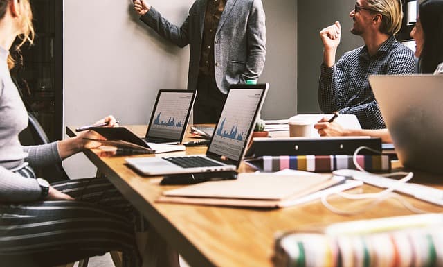 ¿Cómo elegir el software fácil de usar para tu equipo de trabajo?